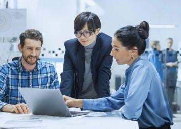 Colleagues-collaborating-at-table