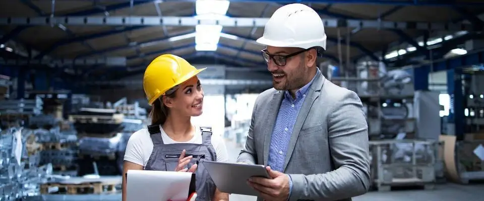 Building-maintenance-colleagues-using-digital-tablets-v2